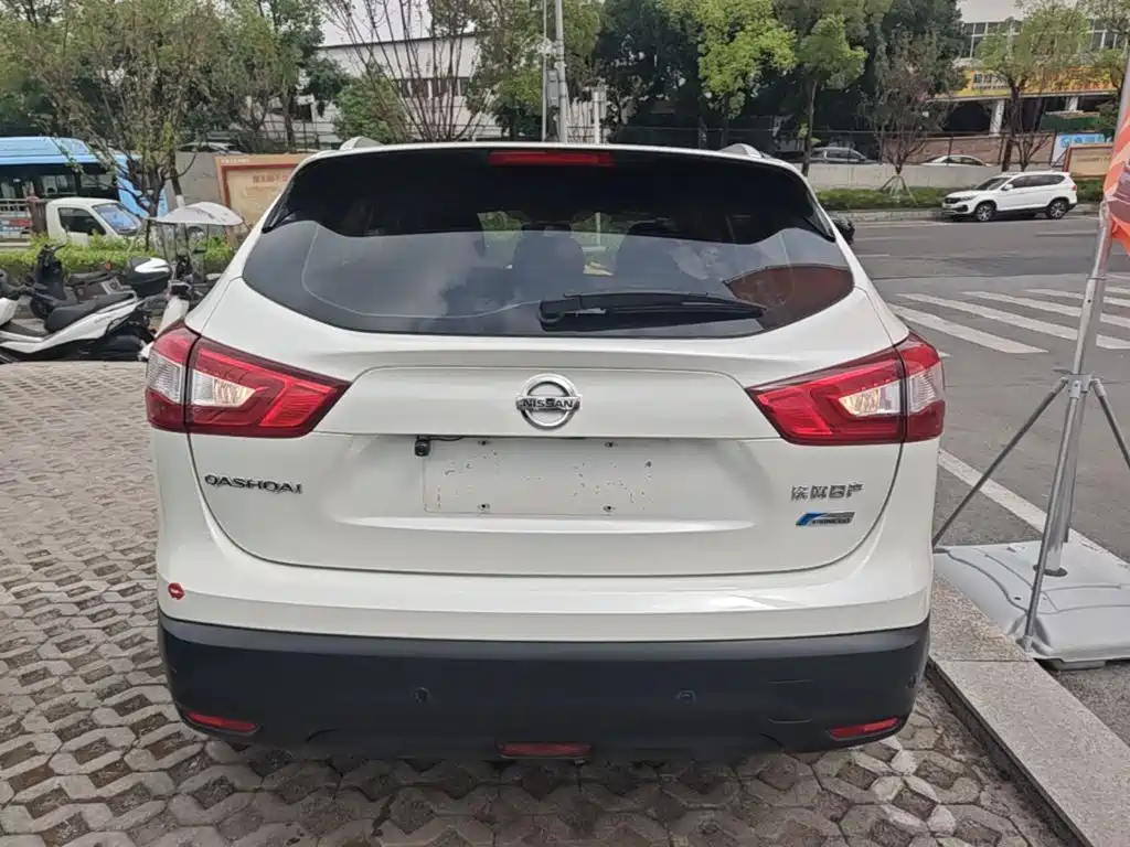 Nissan Qashqai — миниатюра 6