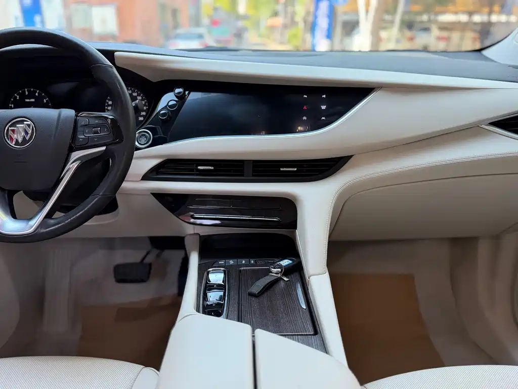 Buick Enclave — миниатюра 10