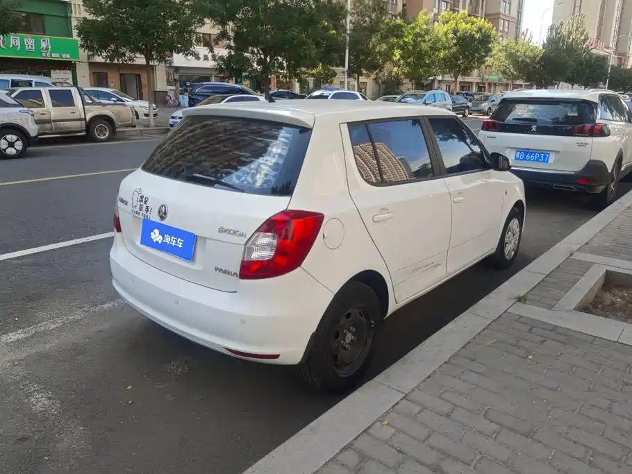 Skoda Fabia — миниатюра 3