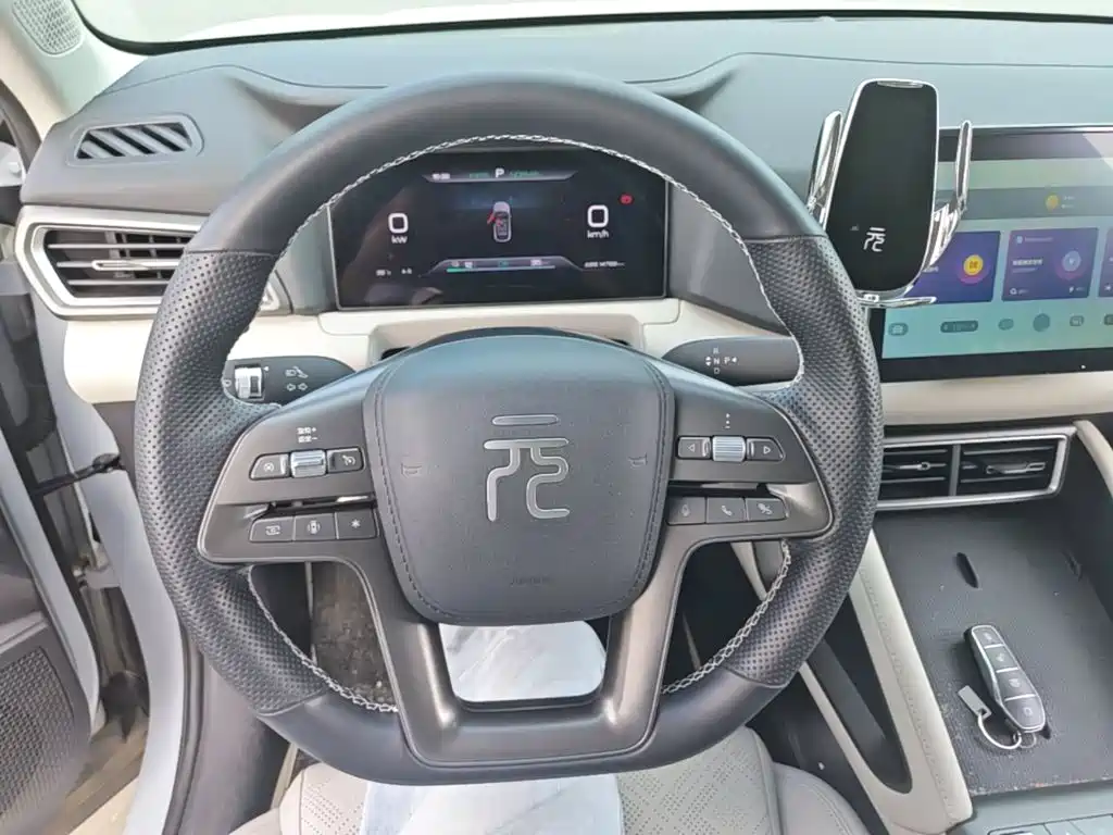 BYD Yuan UP — миниатюра 11