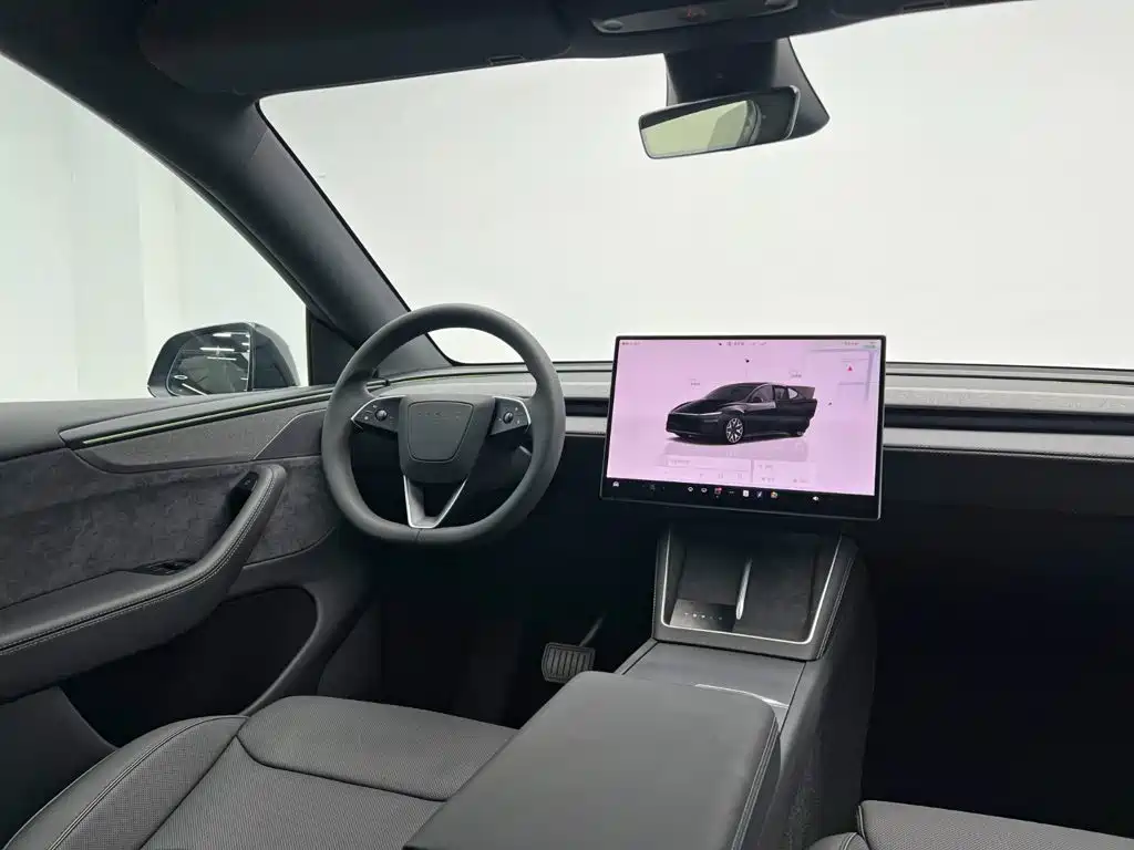 Tesla Model Y L — миниатюра 24