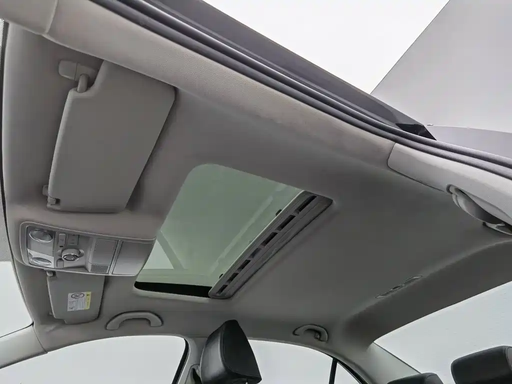 Volkswagen Sagitar — миниатюра 14