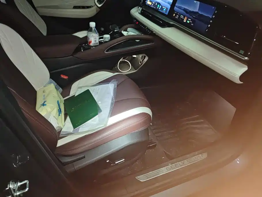 Geely Xingyue L — миниатюра 8