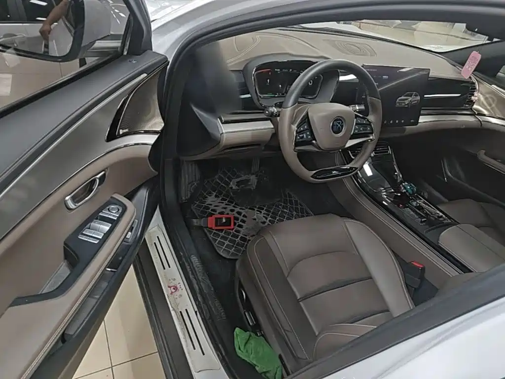 BYD Han — миниатюра 16