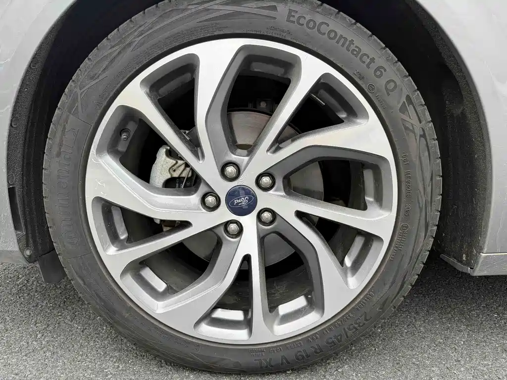Ford Mondeo — миниатюра 14