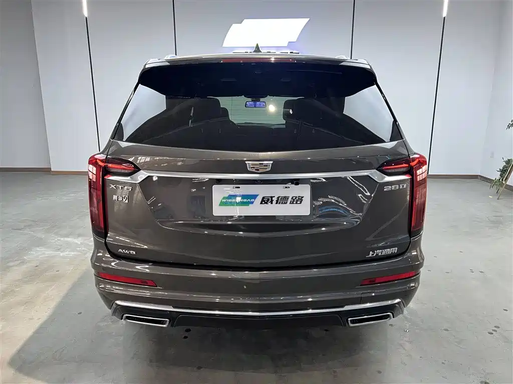 Cadillac XT6 2021 2.0T мест