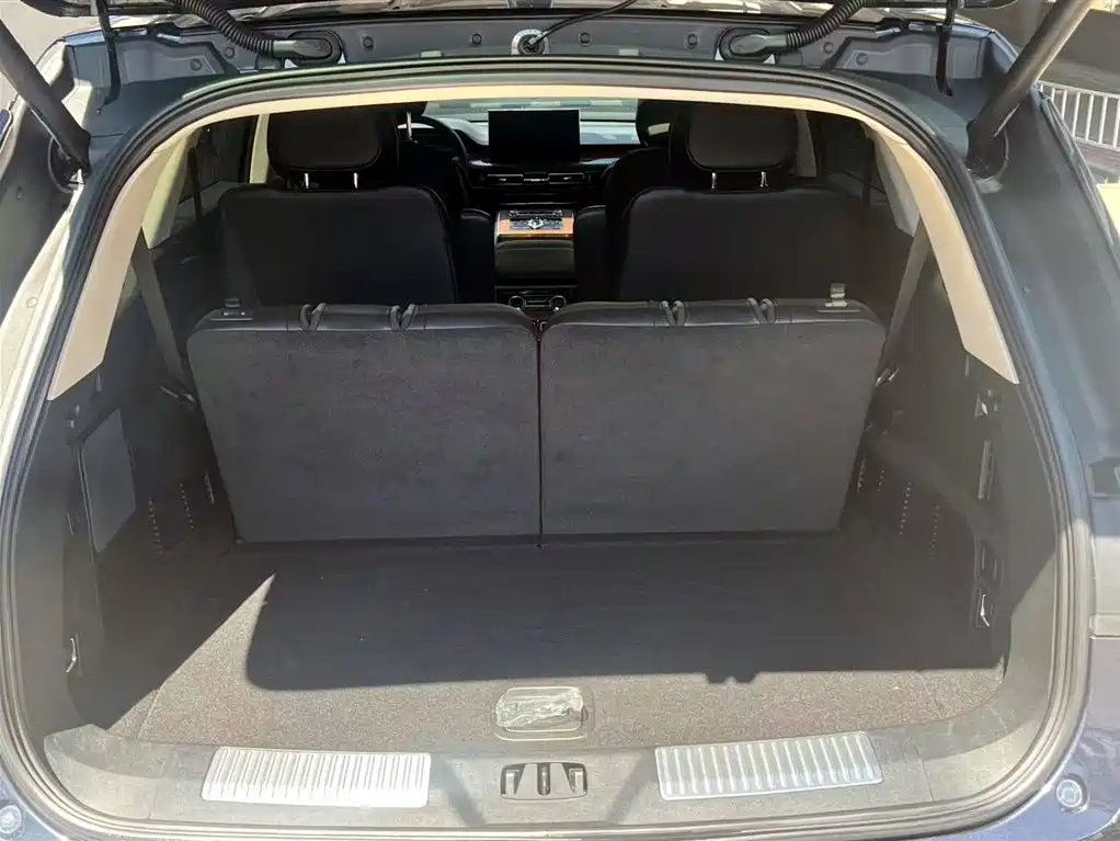 Lincoln Aviator 2023 3.0T V6 Premium мест