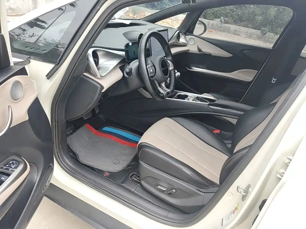 BYD Dolphin — миниатюра 16