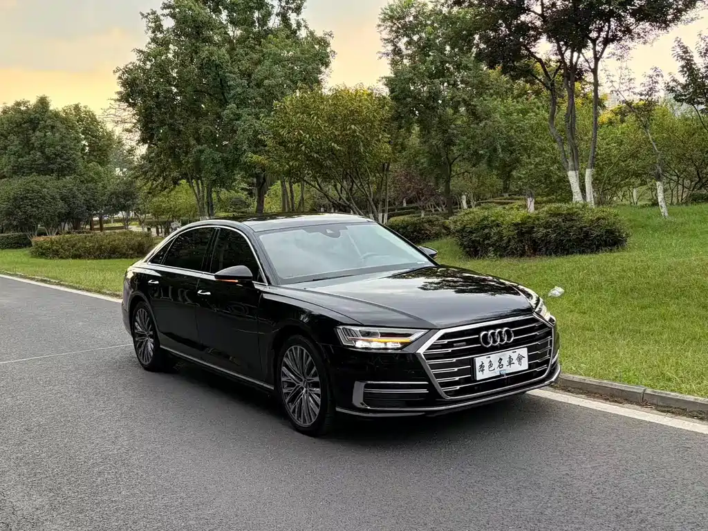 Audi A8 — миниатюра 3