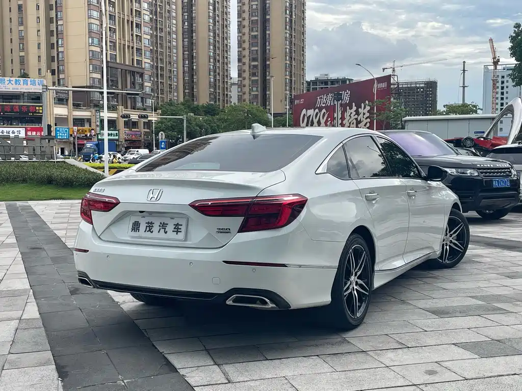 Honda Inspire — миниатюра 8