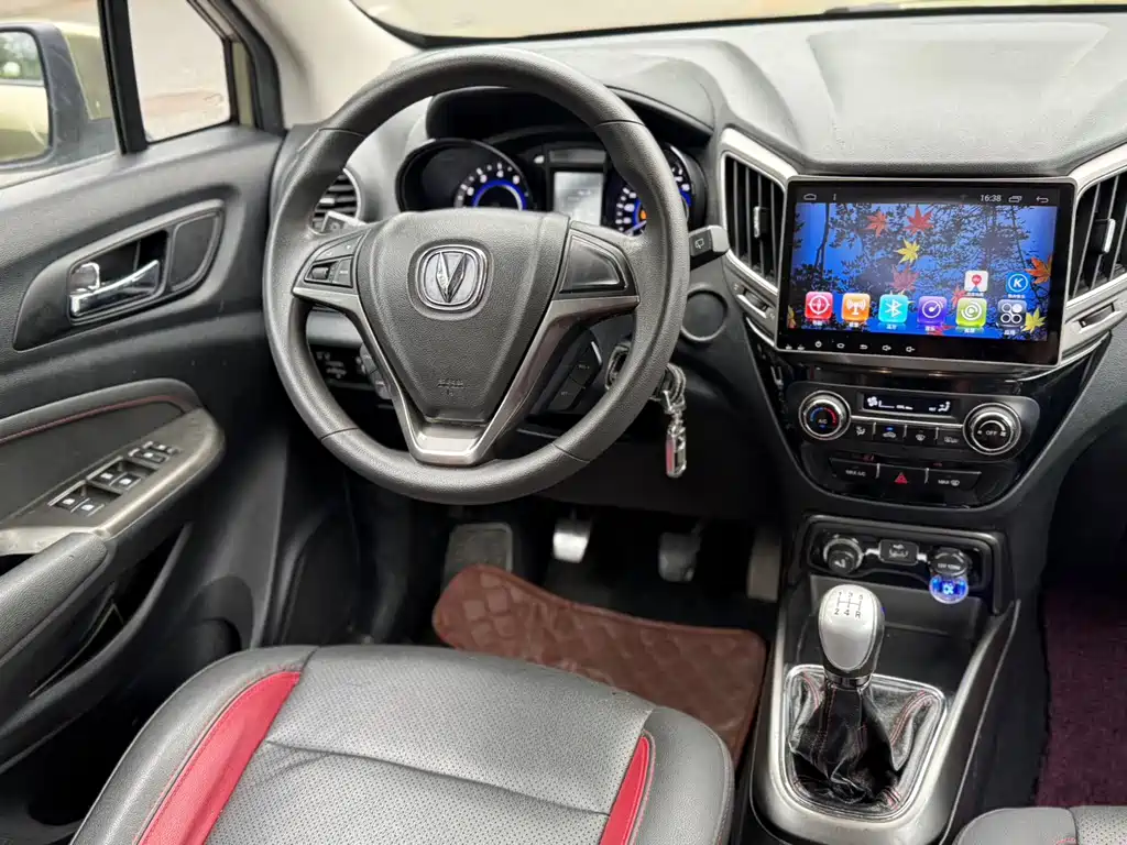Changan CS15 — миниатюра 4