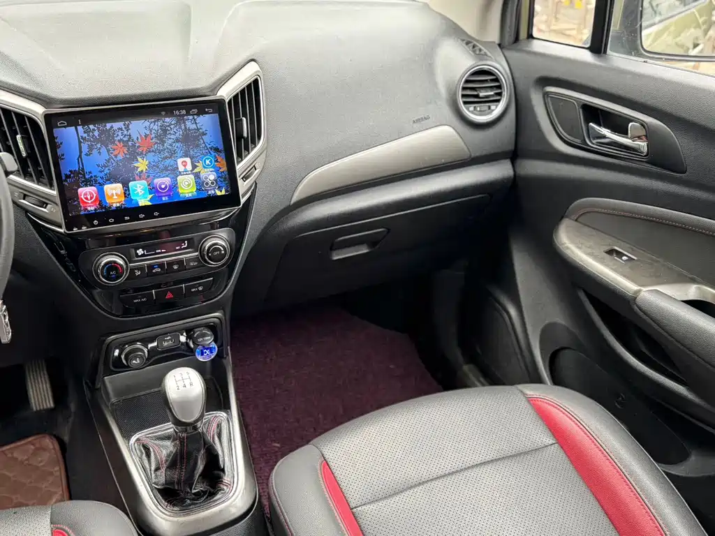 Changan CS15 — миниатюра 5