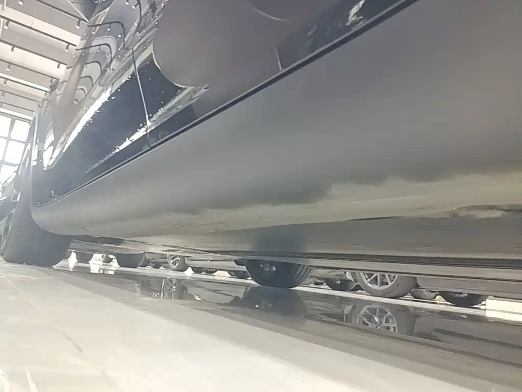 Tesla Model Y — миниатюра 22
