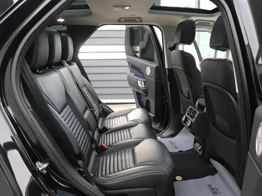 Land Rover Discovery — миниатюра 24