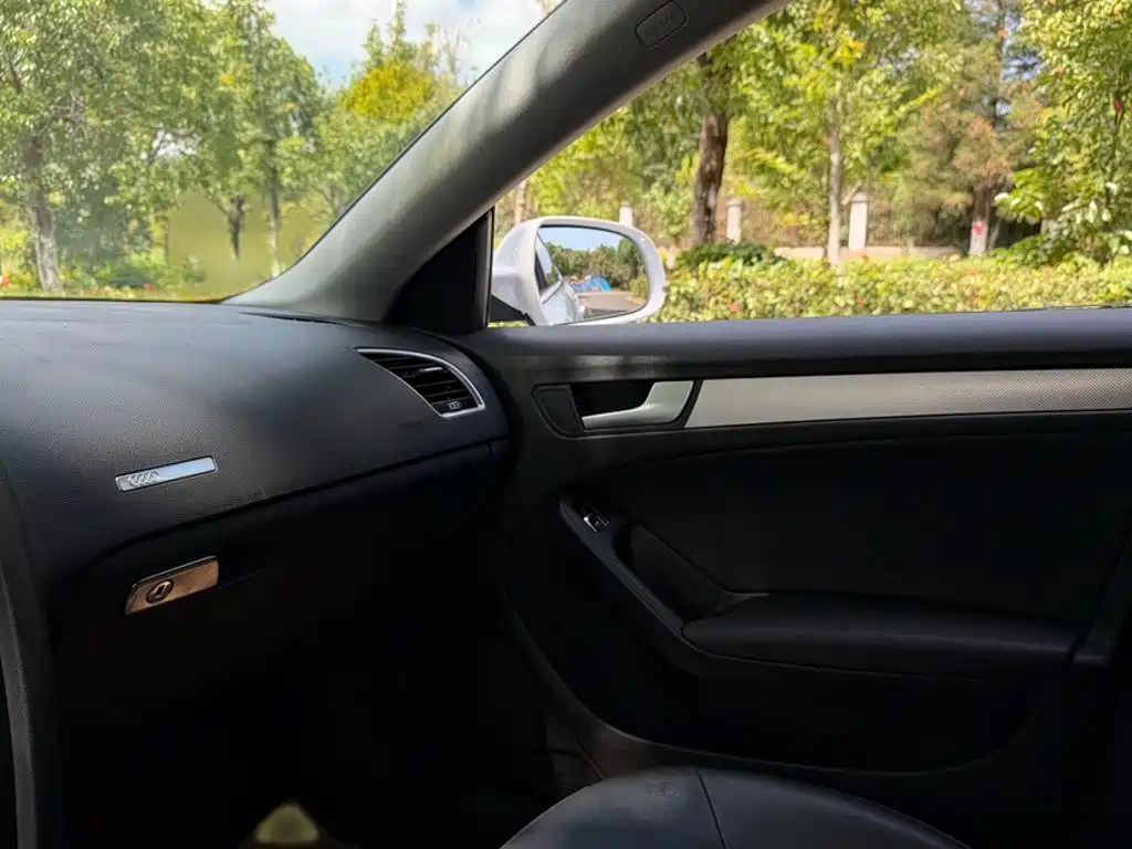 Audi A4L — миниатюра 14