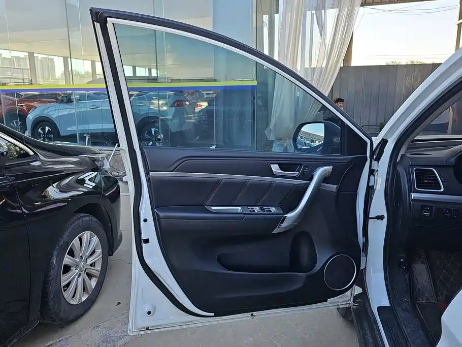 Haval M6 — миниатюра 7