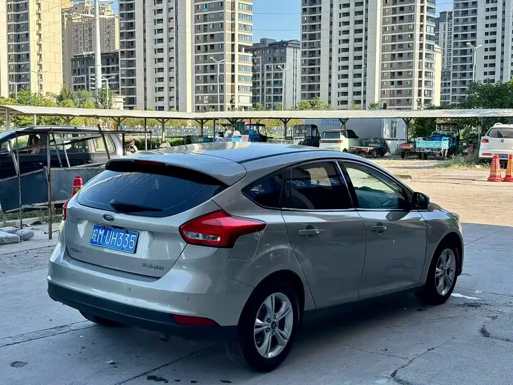 Ford Focus — миниатюра 4