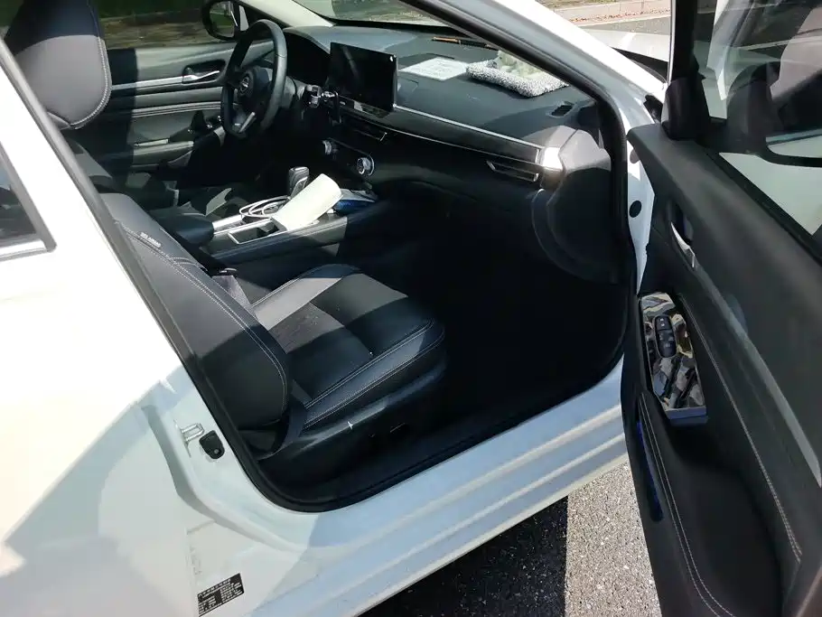 Nissan Teana — миниатюра 7
