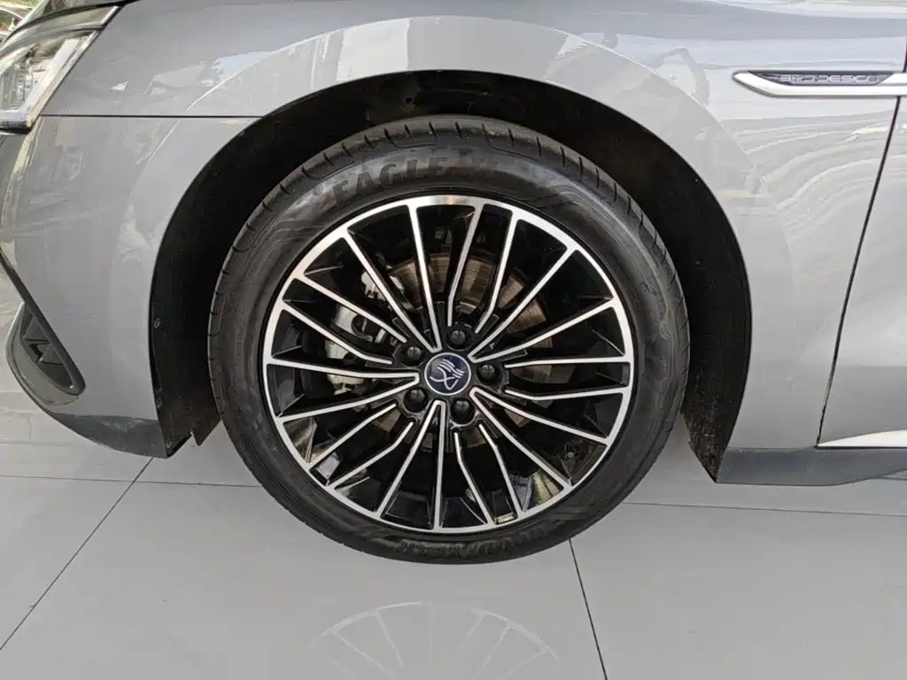 BYD Han — миниатюра 23