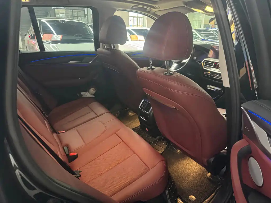 BMW X3 — миниатюра 8