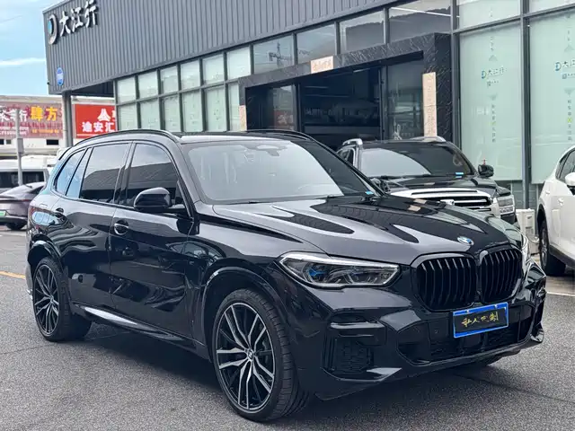 BMW  X5 2022