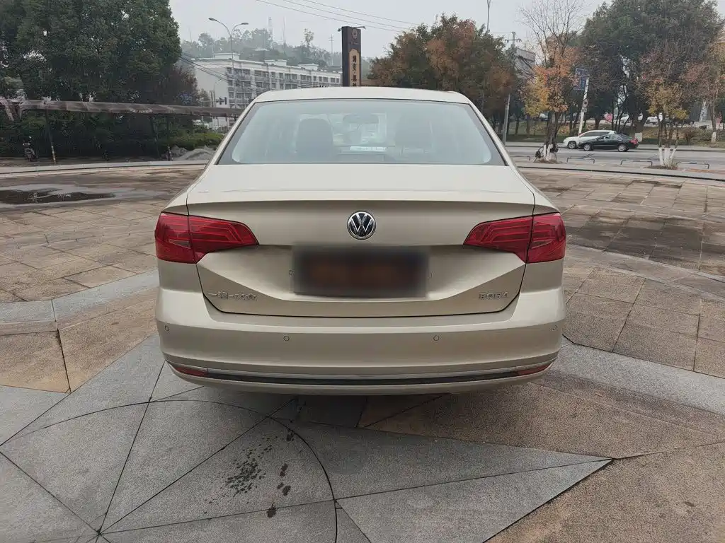 Volkswagen Bora — миниатюра 6