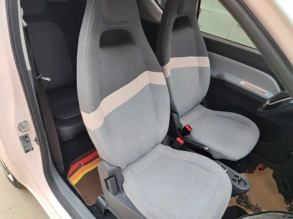 Wuling MINIEV — миниатюра 25