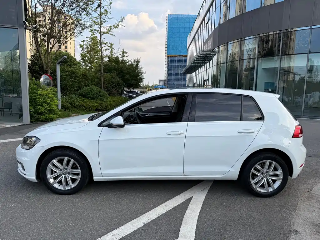 Volkswagen Golf — миниатюра 3