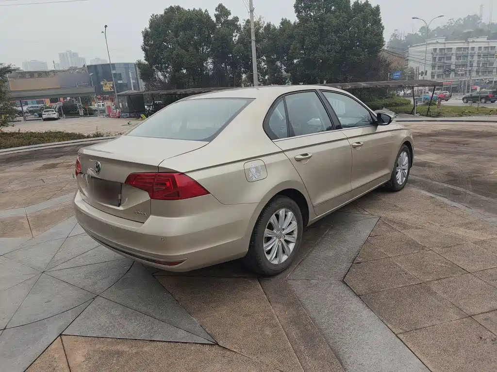 Volkswagen Bora — миниатюра 7