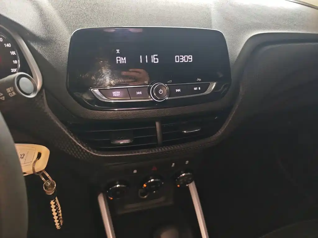 Chevrolet Cavalier — миниатюра 13