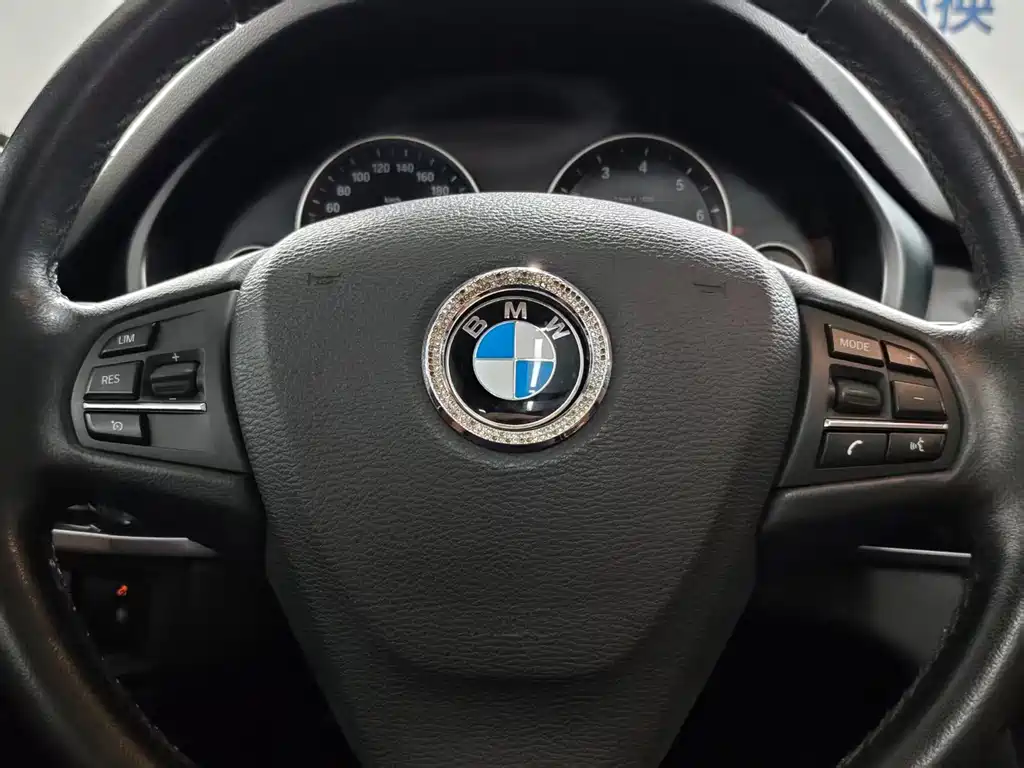 BMW X5 (Import) — миниатюра 15