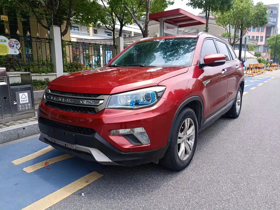 Changan CS75 фото 1