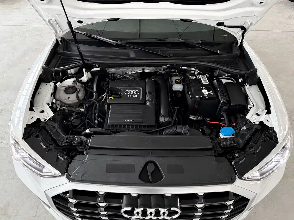 Audi Q3 — миниатюра 10