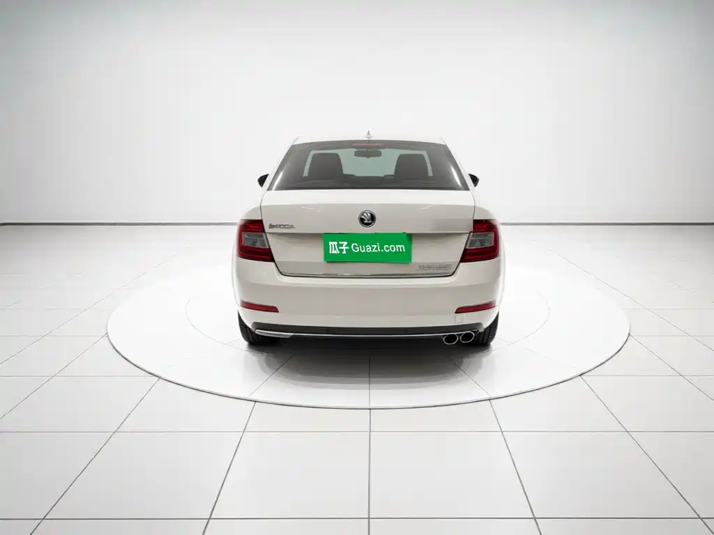 Skoda Octavia — миниатюра 5