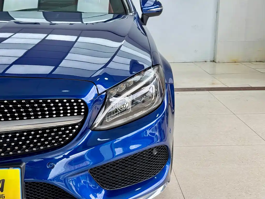 Mercedes-Benz C-Class (Import) — миниатюра 4