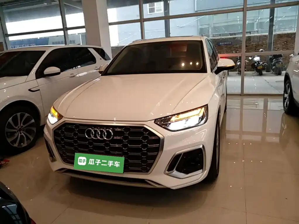 Audi Q5L — миниатюра 3