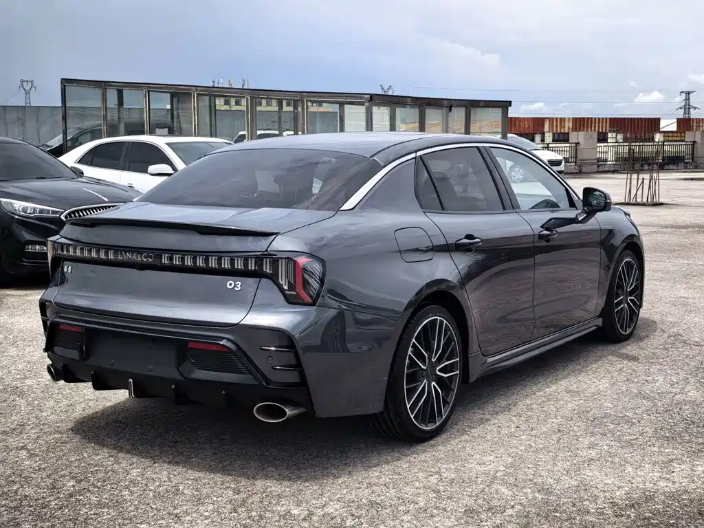 Lynk & Co 03 — миниатюра 10