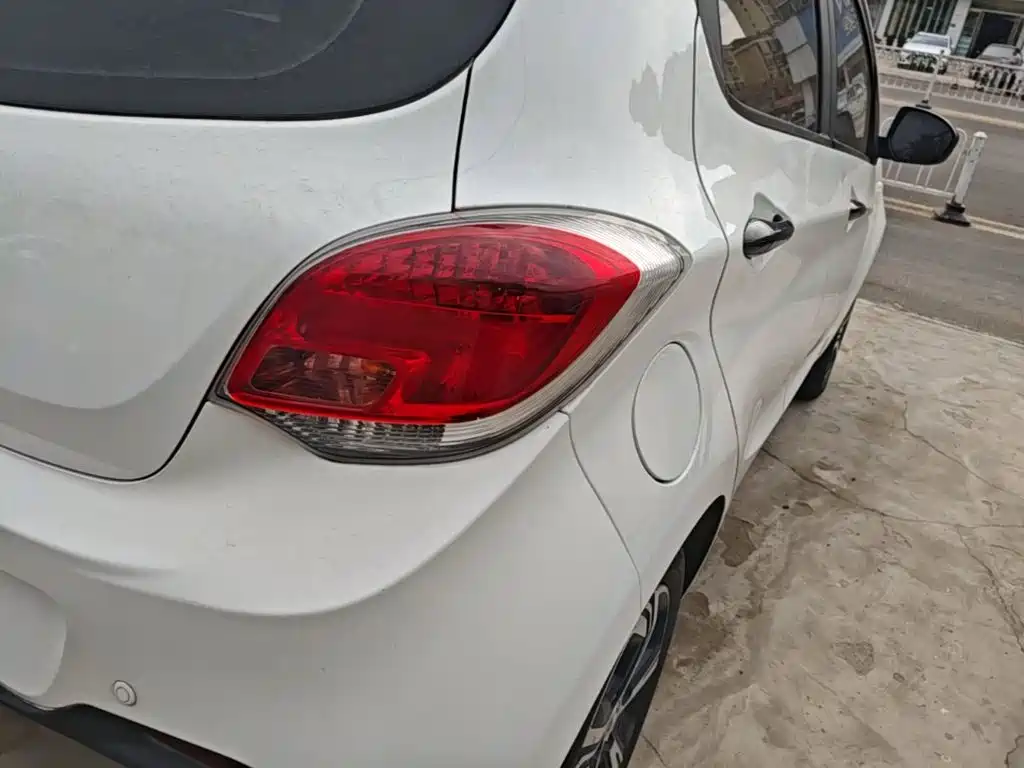 Changan Benben E-Star — миниатюра 8