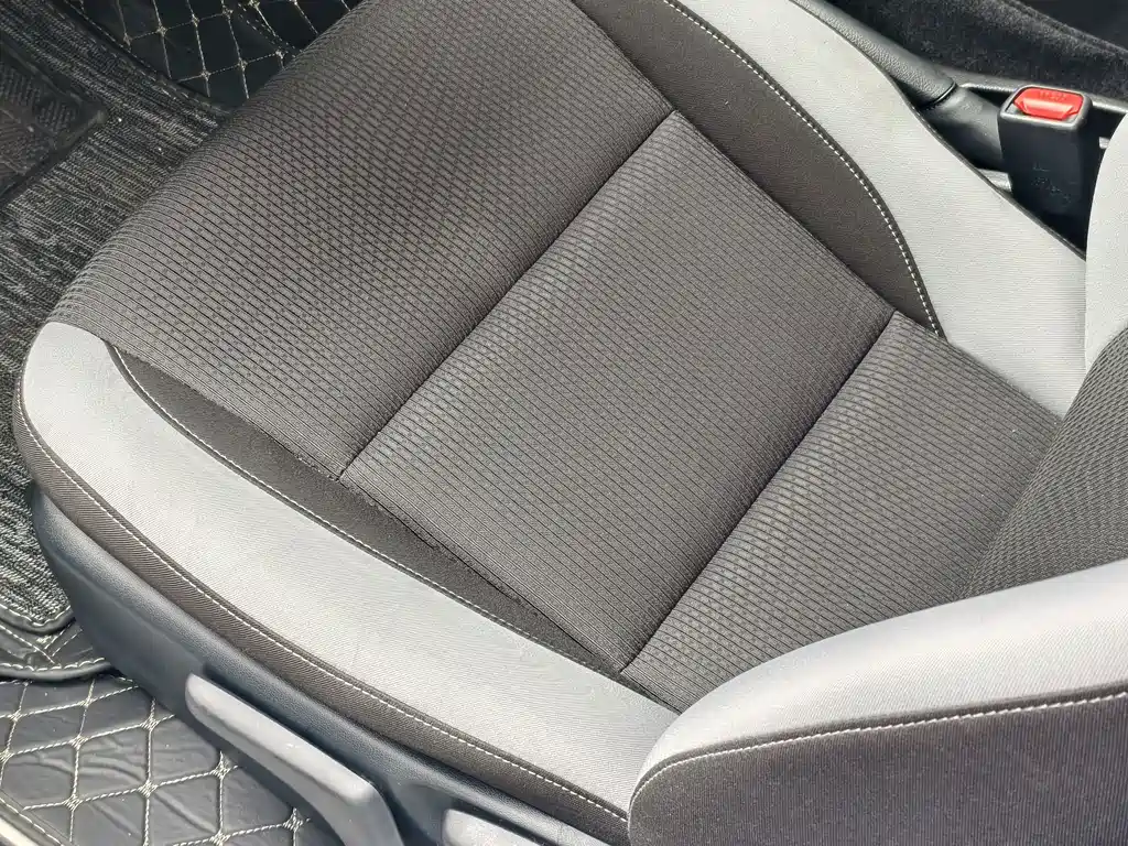 Toyota Yaris L — миниатюра 26