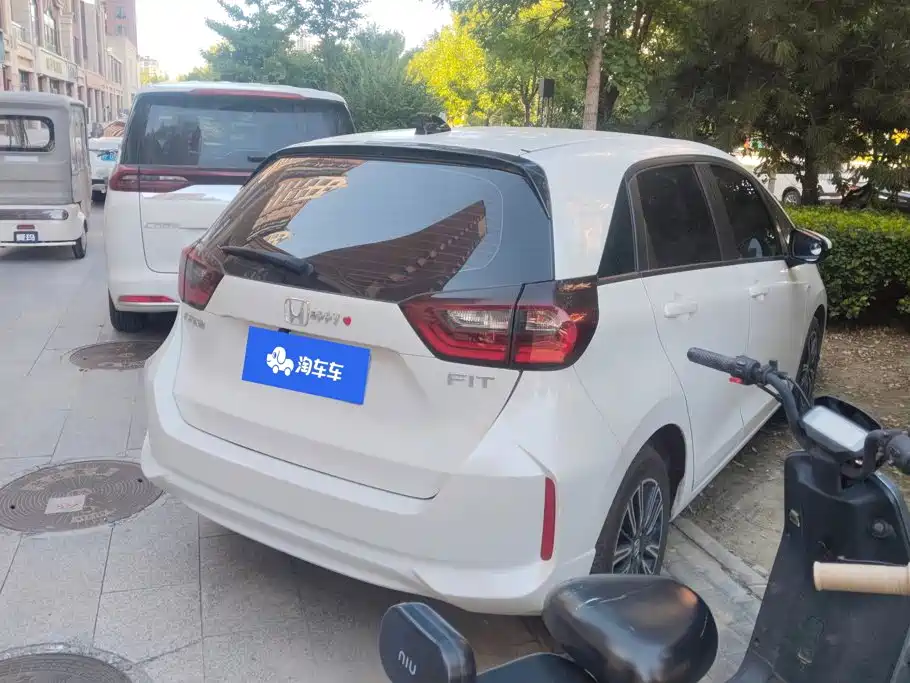 Honda Fit — миниатюра 3