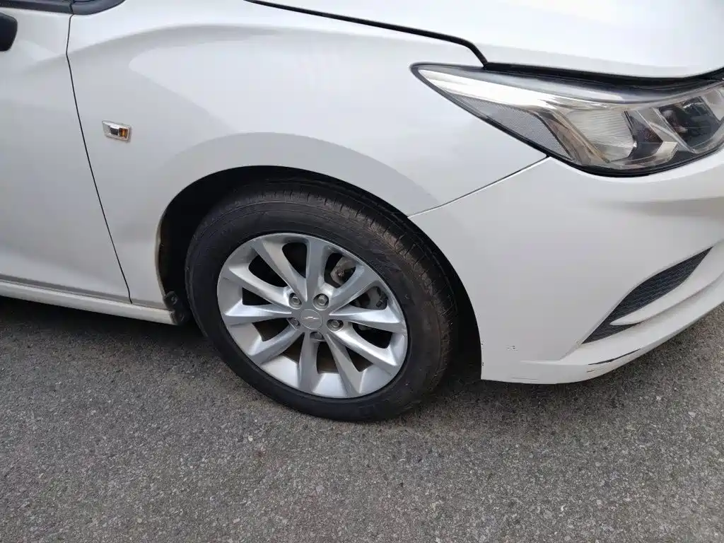 Chevrolet Cruze — миниатюра 8