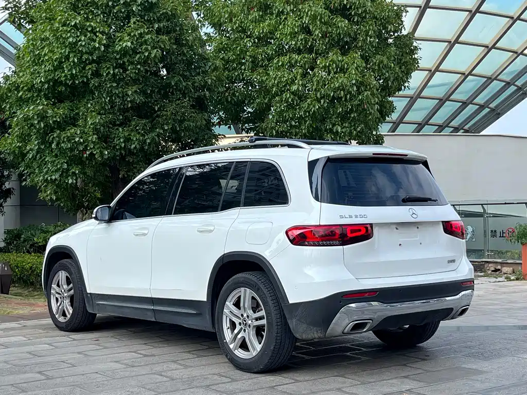 Mercedes-Benz GLB — миниатюра 9