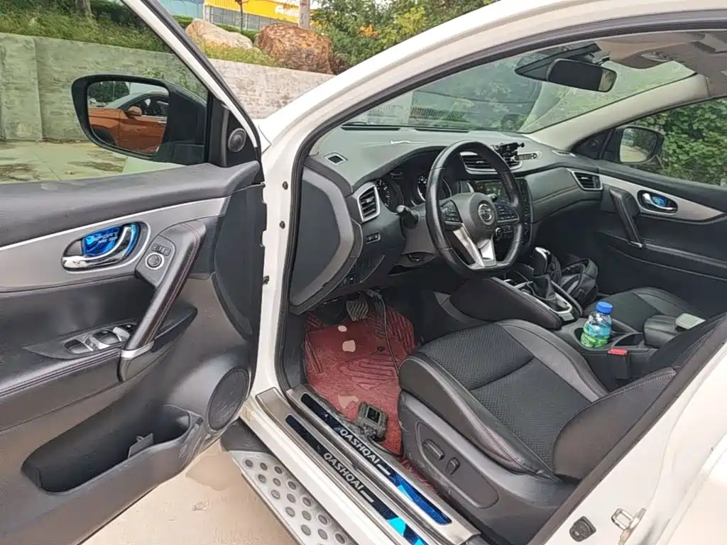 Nissan Qashqai — миниатюра 16