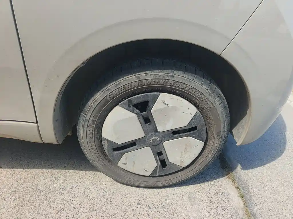 Wuling MINIEV — миниатюра 25