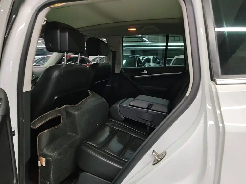 Volkswagen Tiguan — миниатюра 17