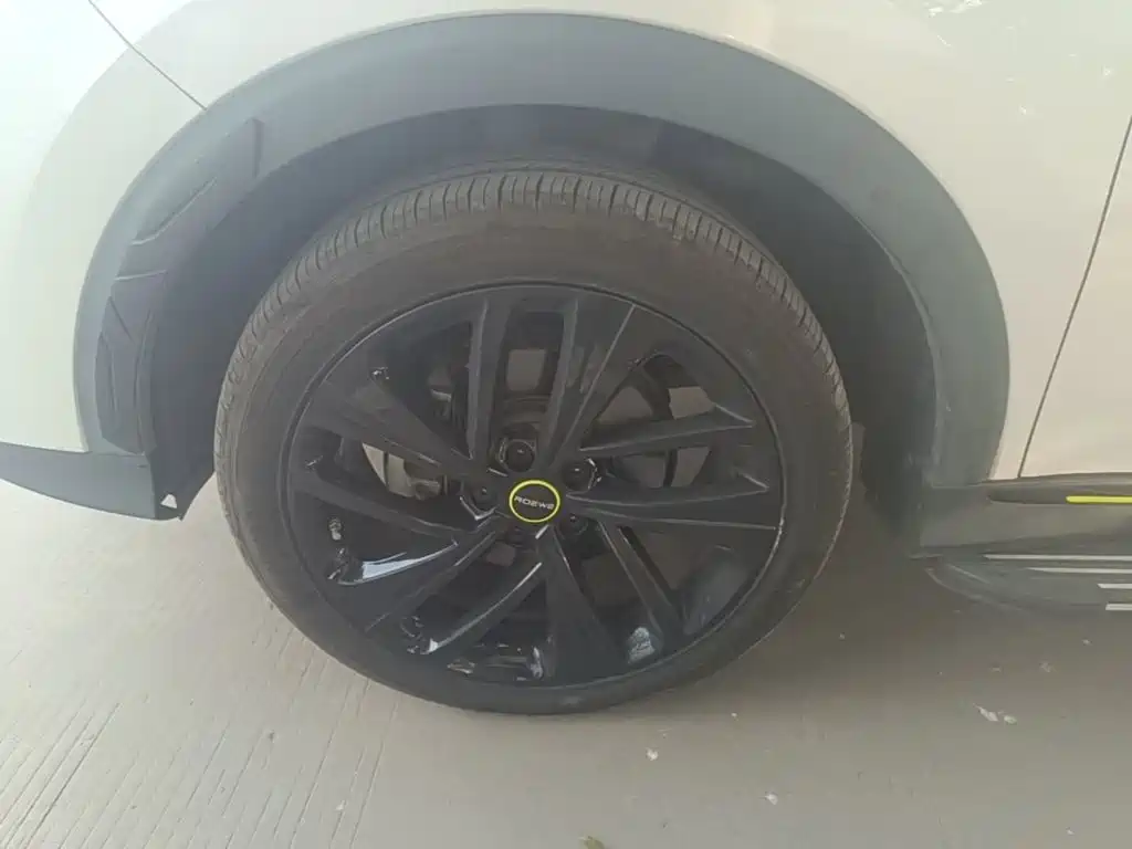 Roewe RX5 New Energy — миниатюра 23
