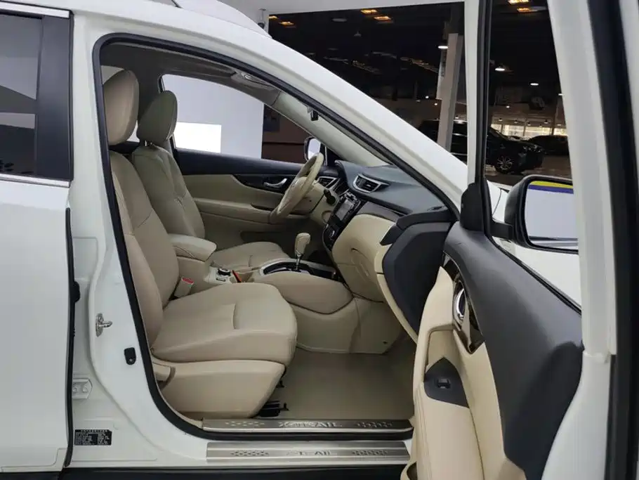 Nissan X-Trail — миниатюра 8
