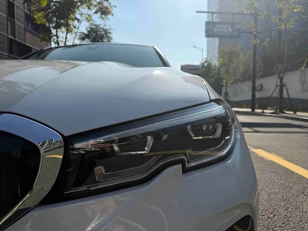 BMW 3 Series — миниатюра 5