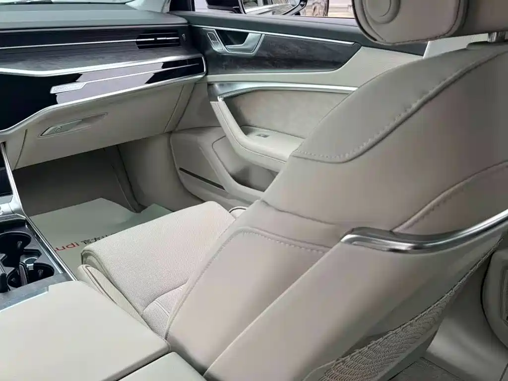 Audi A6L — миниатюра 10