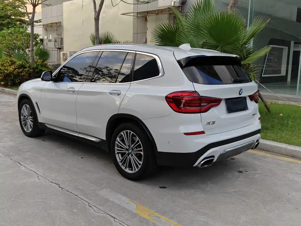 BMW X3 — миниатюра 3